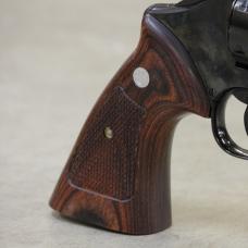 タナカ S&W Kフレーム スクエアバット対応 ターゲットグリップ /フットボールカット /チェッカー /ブラウン [AWG-1473] [品切中.再入荷時期未定]