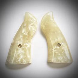 木グリップ : S&W Nフレーム スクエアバット クラシックパネル ホワイトパール [取寄]