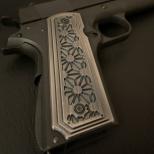 M1911系対応 真鍮製彫刻入りグリップ【麻の葉　燻銀】 [取寄]